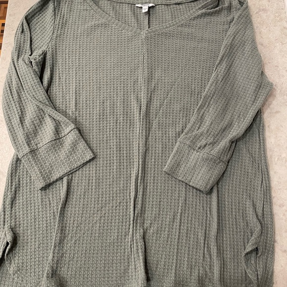 Waffle long sleeve shirt - Picture 2 of 2